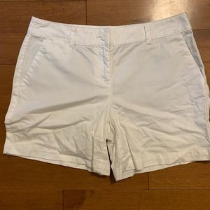 Ann Taylor Loft shorts. White. Size 4 excellent condition
